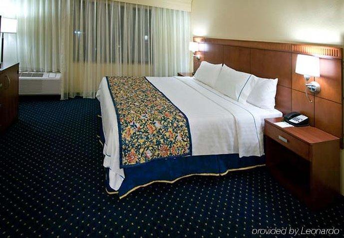 คอร์ตยาร์ด เบอร์มิงแฮม ทรัสวิลล์ Hotel ห้อง รูปภาพ